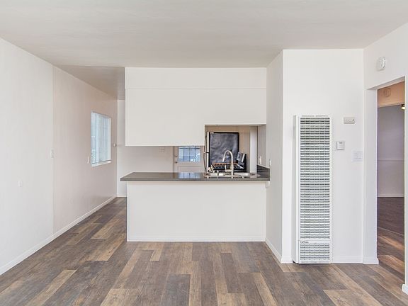 5th image of 725 40th St #0