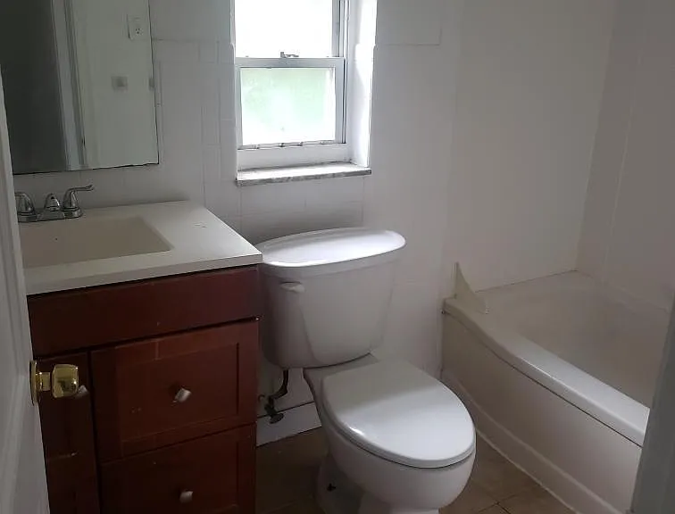 511 Haverhill St — Photo 4