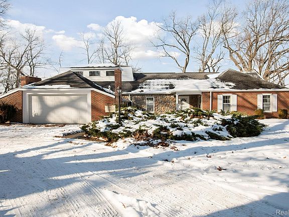 2nd image of 4300 W Bacon Rd