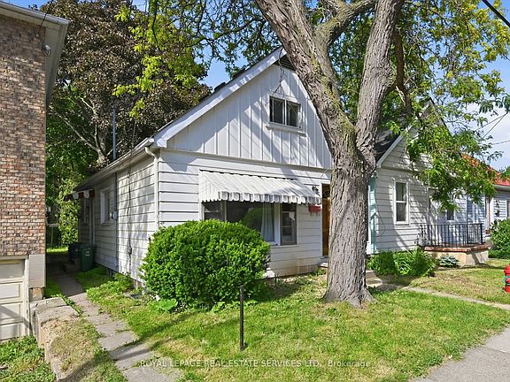 3rd image of 70 Ward Ave