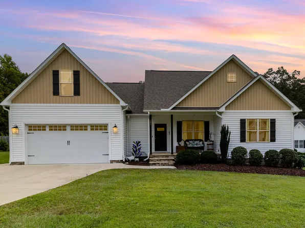 321 Rocky Run Ln, Lillington, NC 27546