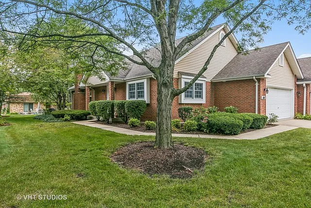 8568 Pearson Dr photo 1