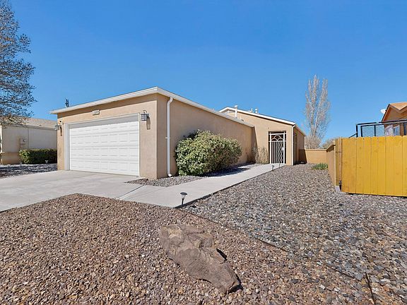 2nd image of 2209 High Desert Cir NE