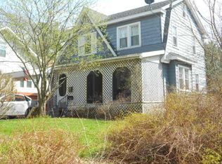 38 Hillview Ave, Rensselaer, NY 12144