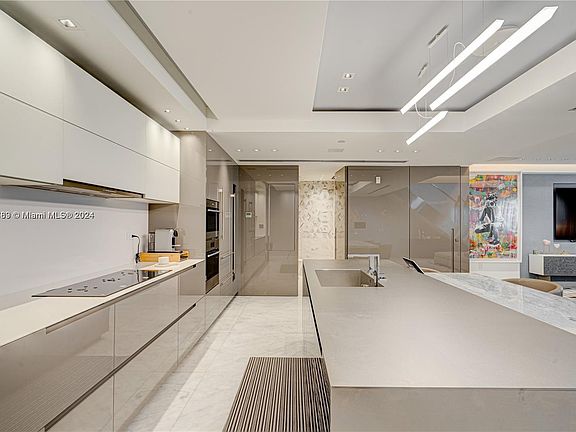 3rd image of 125 Ocean Dr APT F0203