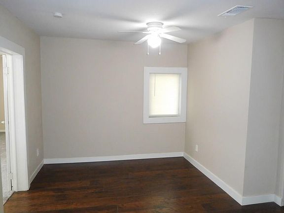 5th image of 2501 NW Loraine St