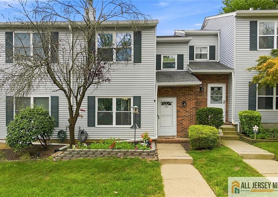 1st image of 60 Hickory Ct