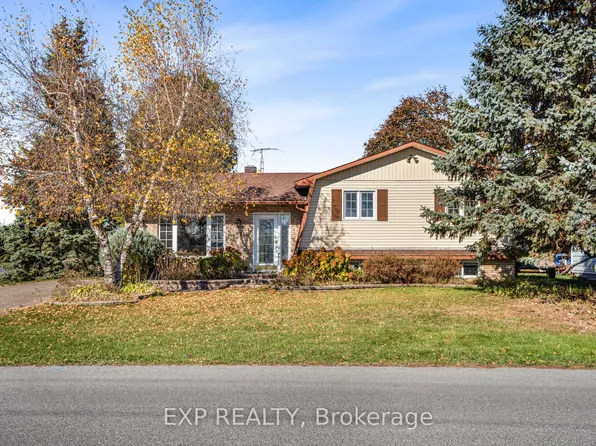 5 Albert St, Casselman, ON K0A 1M0