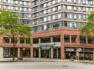 211 E Ohio St APT 2015, Chicago, IL 60611