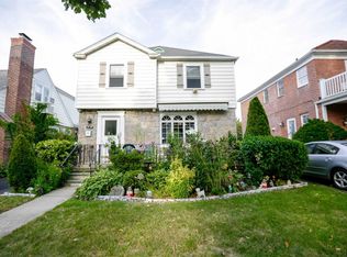 7539 194th St, Fresh Meadows, NY 11366