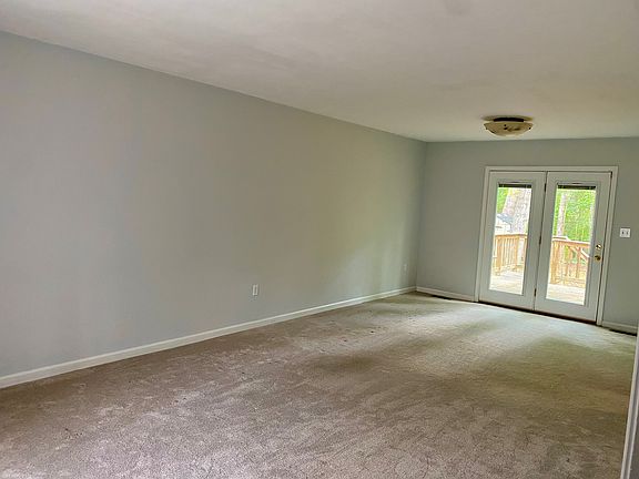 4th image of 55 Lovett Dr