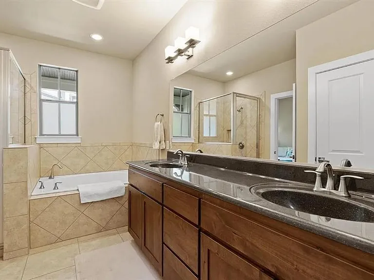 4545 Mattie St — Photo 18