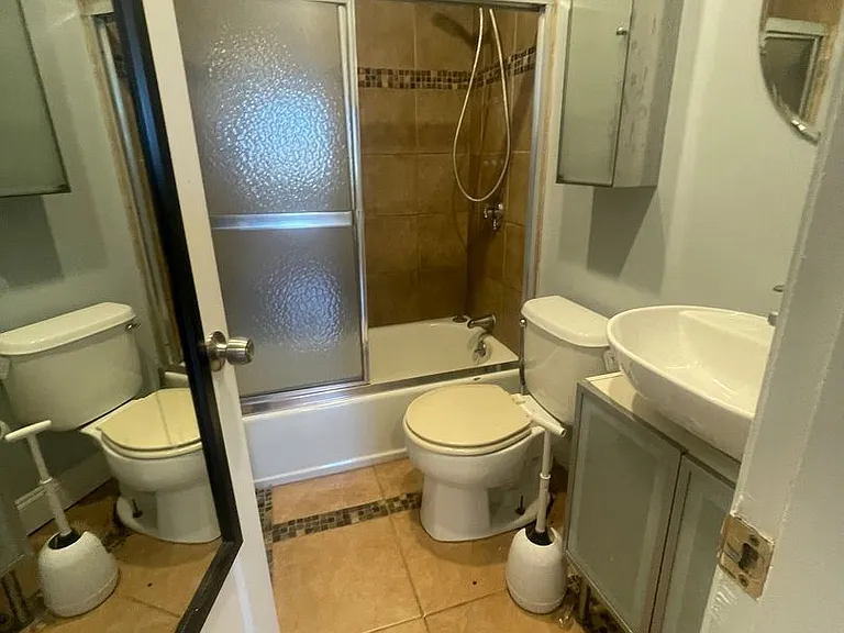 49 Gardner St #5 — Photo 4