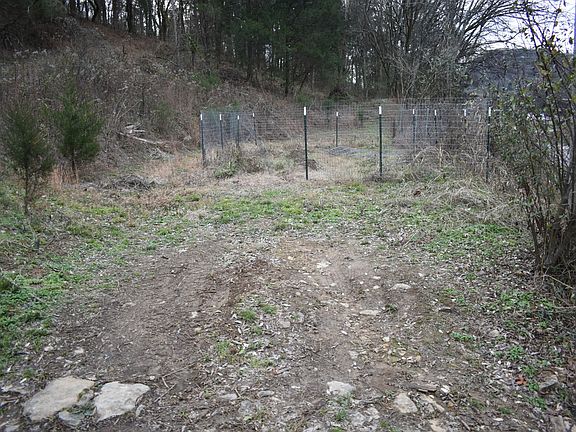 2nd image of 256 Maggart Rd