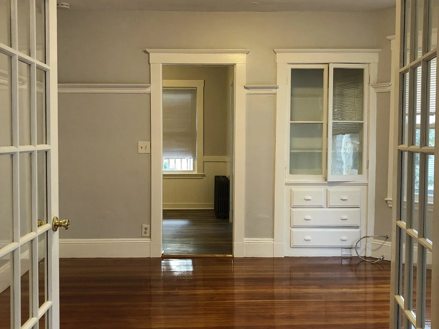 3 bed, $3,300 — Photo 2