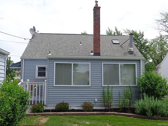 3rd image of 176 Parkhurst Blvd