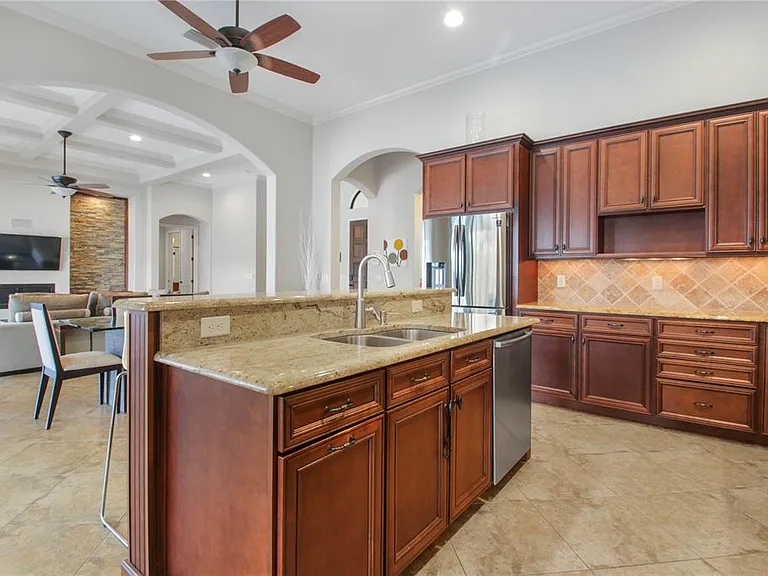 11820 Waterstone Loop Dr — Photo 8