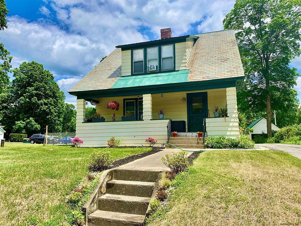 1st image of 436 Maple Ave