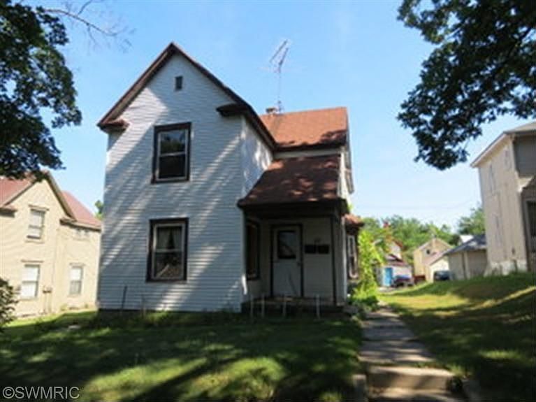 1st image of 47 Caledonia St NE