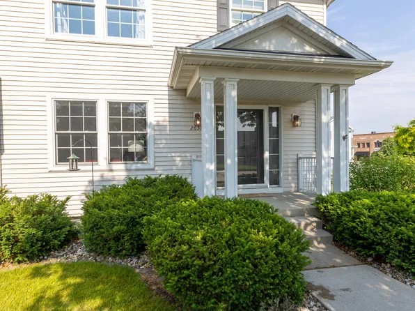 2631 Stange Rd, Ames, IA 50010