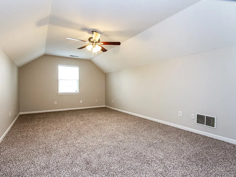 1108 Newgate Cir — Photo 8