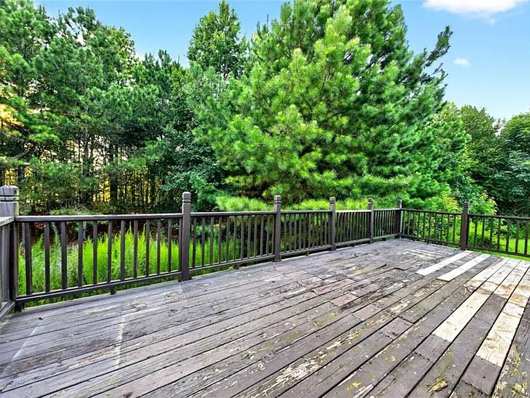744 W Vincent Dr — Photo 41