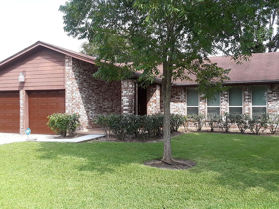 1st image of 11430 Woodviolet Dr