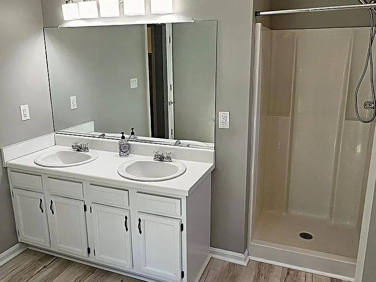 612 Queens Creek Rd — Photo 12