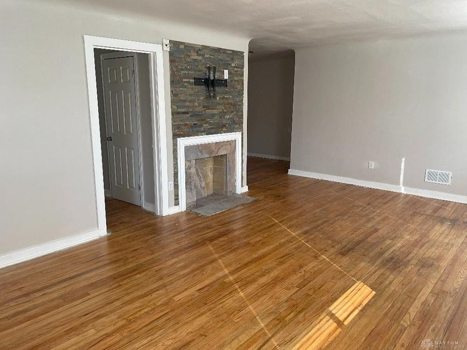 1st image of 1056 Cumberland Ave