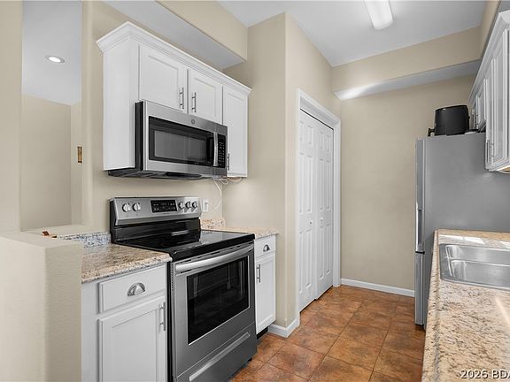 5th image of 34 Walnut Rd