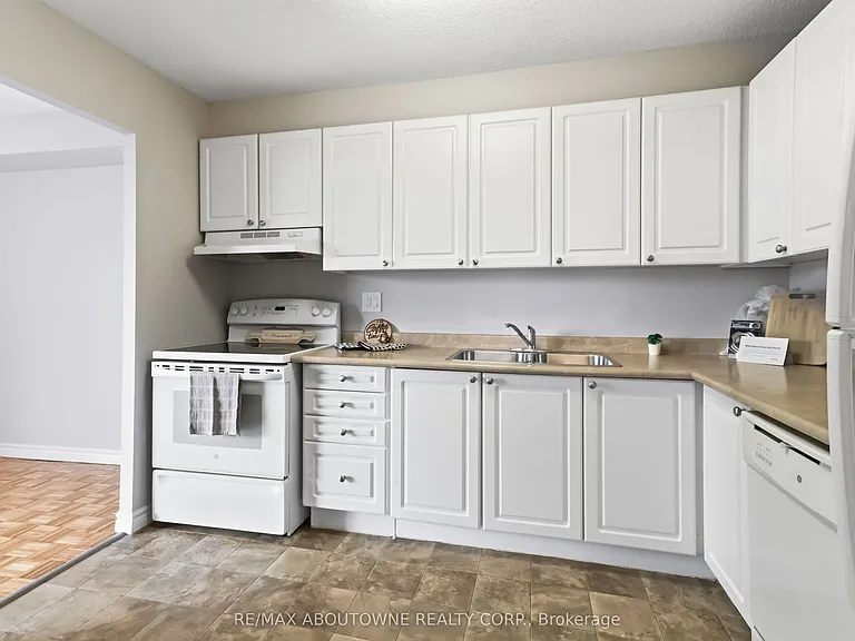 60 Park Ave #1003 — Photo 11