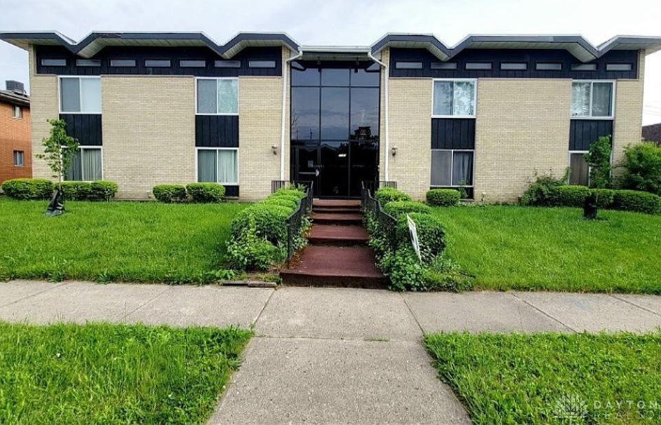 1st image of 3160 Valerie Arms Dr #4
