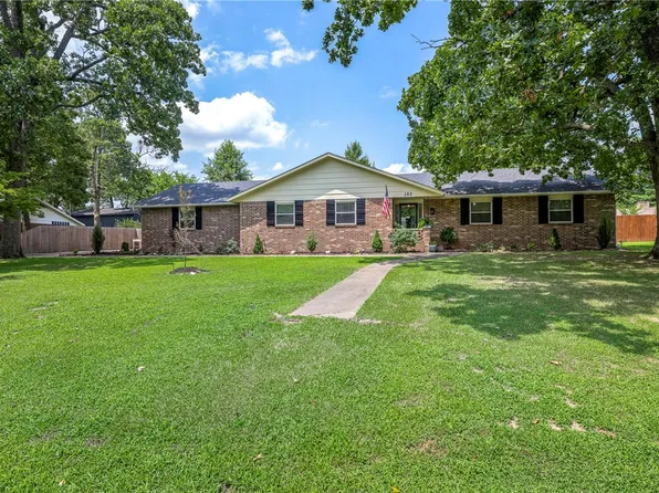 102 Edgewood Ave, Springdale, AR 72764