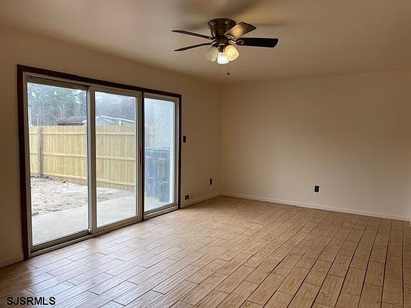 2nd image of 921 Blake Dr