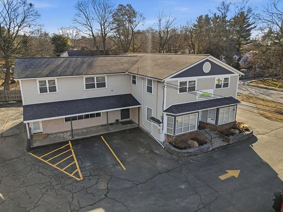 1st image of 938-950 Shelburne Road