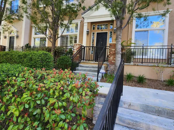 26848 Marina Point Ln Unit 48, Santa Clarita, CA 91355