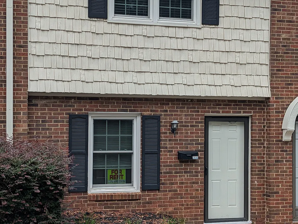 203 Northpoint Ave #G