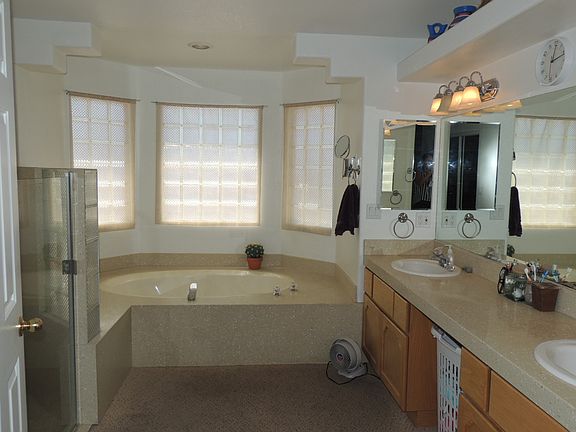 Luxurious Master Bath