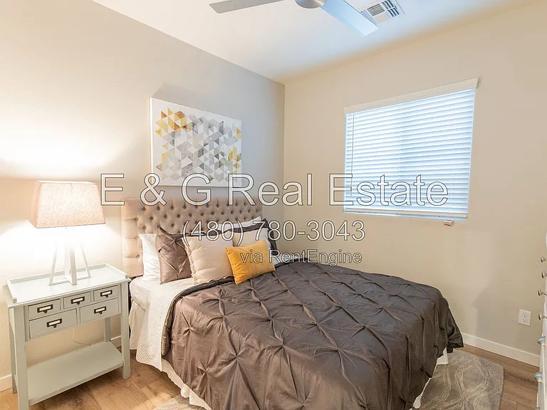 3725 E Flower St — Photo 13