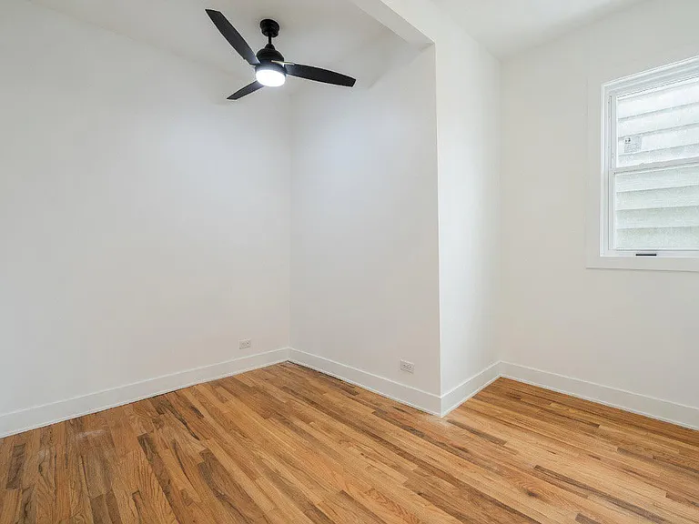 1742 N California Ave #2R — Photo 5