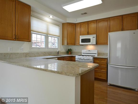 5th image of 6247 Taliaferro Way