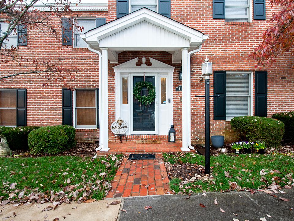 1st image of 2734 Oakland Ave #B-11