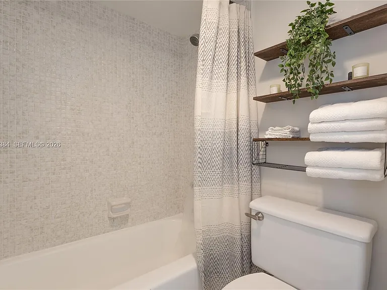 300 Bayview Dr #2114 — Photo 13