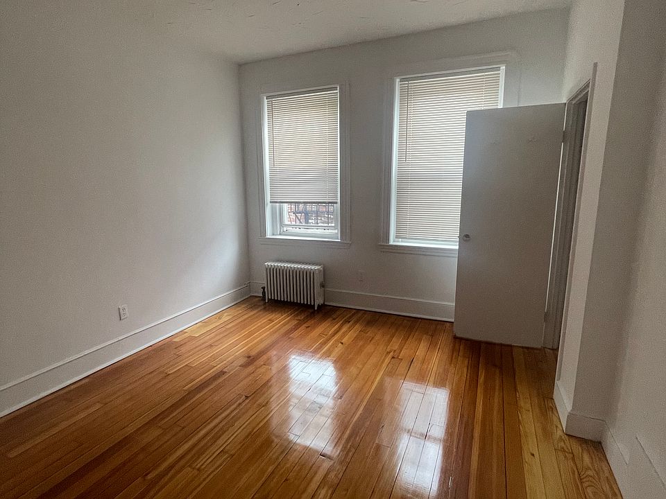 1st image of 6 Ellsworth Ave #41