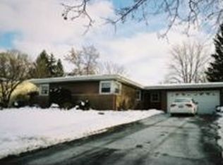 113 Edgemont St, Mundelein, IL 60060