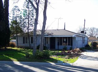 8414 Greenpoint Ave, Riverside, CA 92503