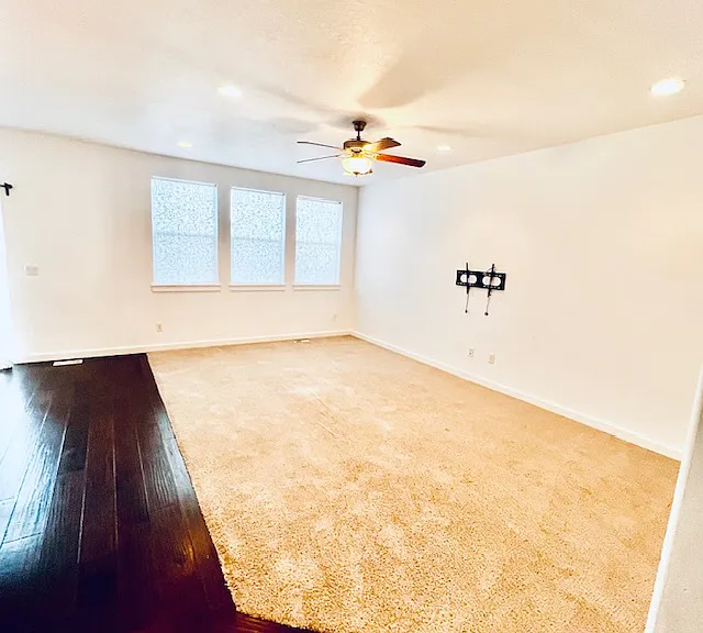 4104 N Fremont Dr — Photo 2