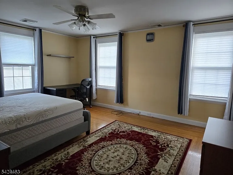 8 Spring Ln — Photo 16