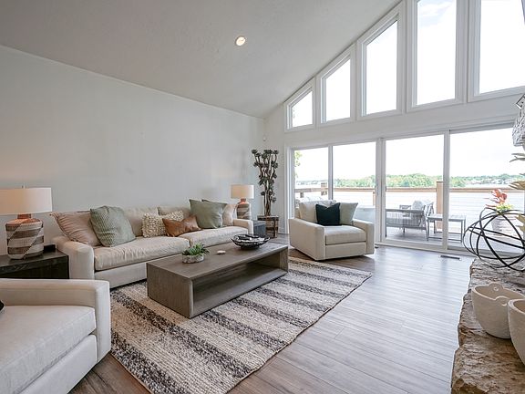 4th image of 10923 Brigantine Dr
