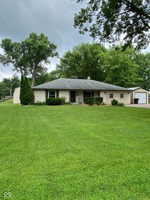 386 Shadow Hill Dr, Greenwood, IN 46142